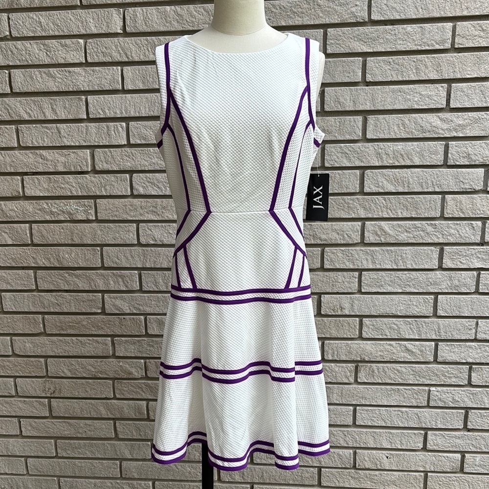 Jax White and Purple Sleeveless Fit and Flare Dress Size 8